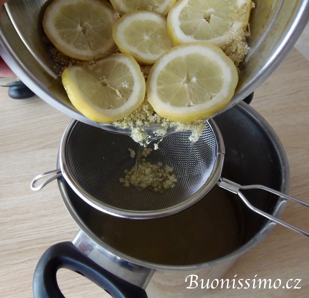 Bezinkový sirup