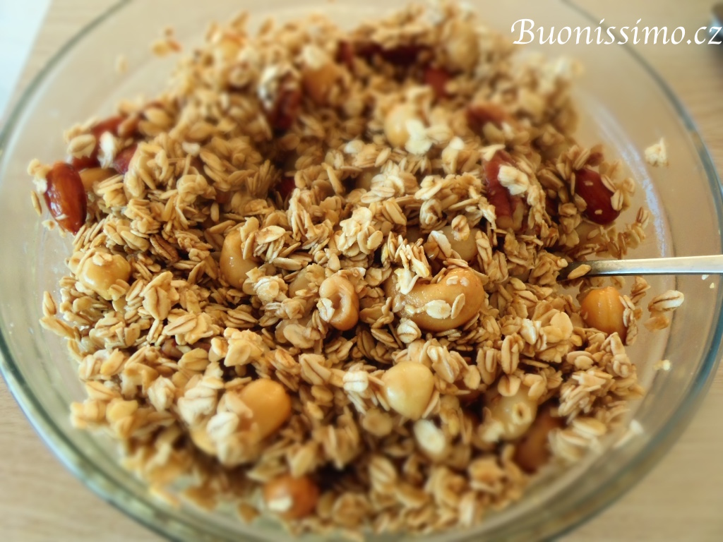 Granola s goji